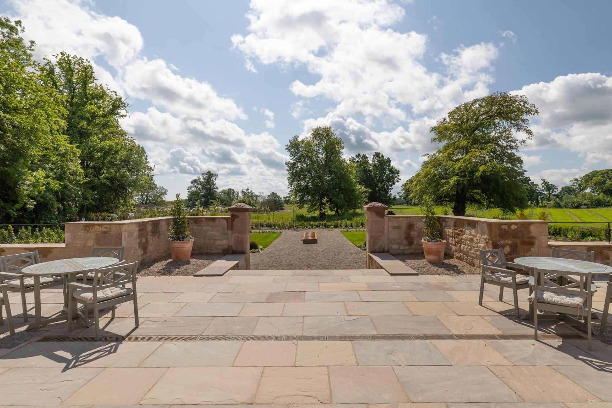 The Tempus At Charlton Hall Estate Alnwick Exterior photo